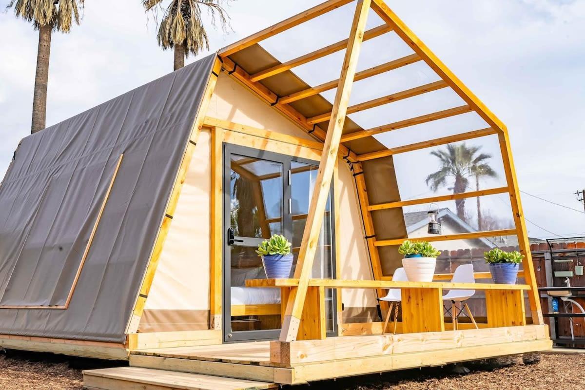 Glamping In The Urban Hotel Glendora Exterior foto